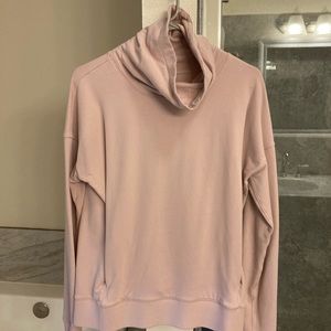 Lululemon cowl neck top size 8